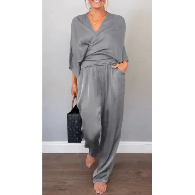 Julia™ - Elegant Topp och Byxset med V-Hals