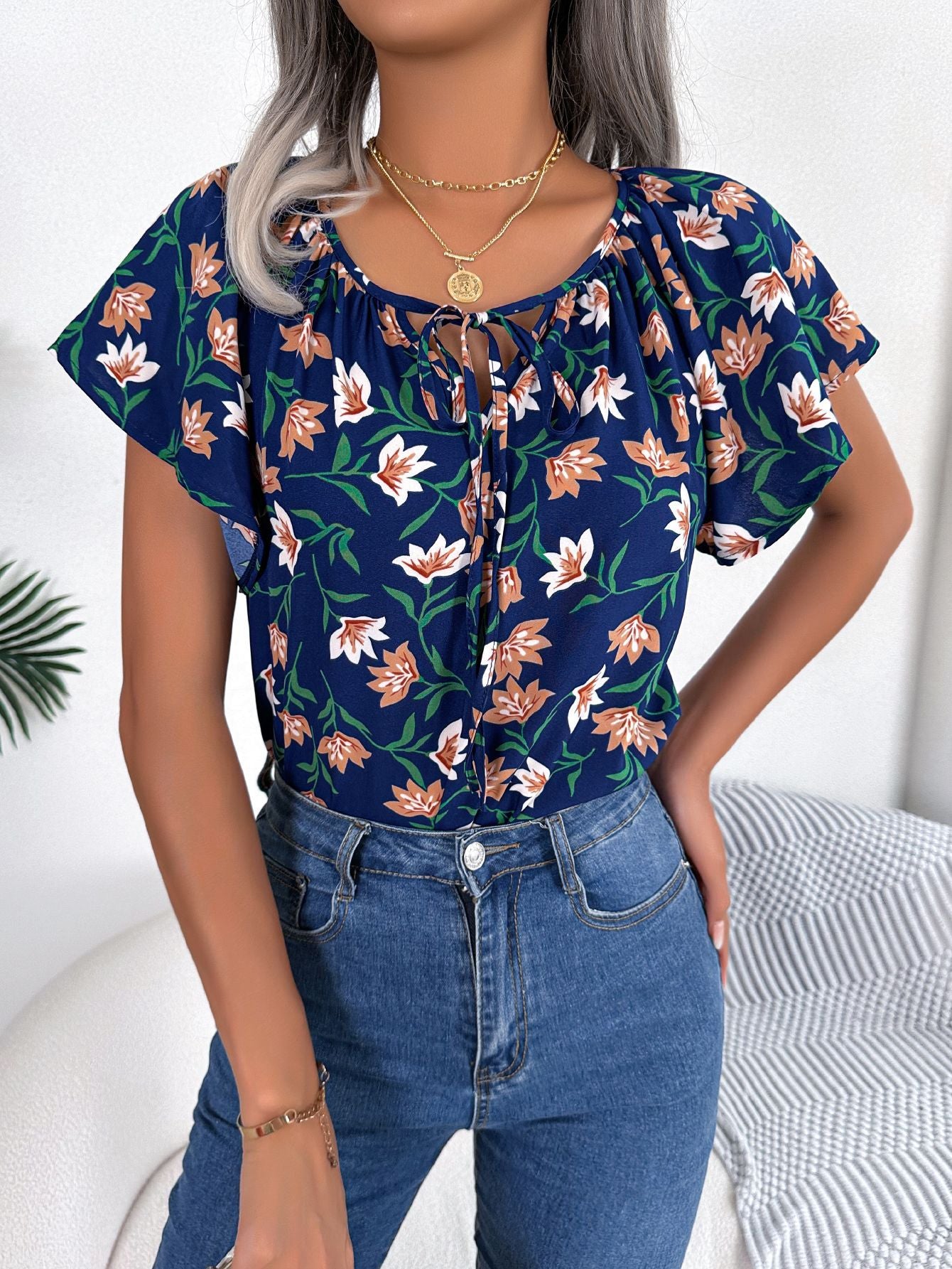 Annalie™ - Blommig Top med Knytband