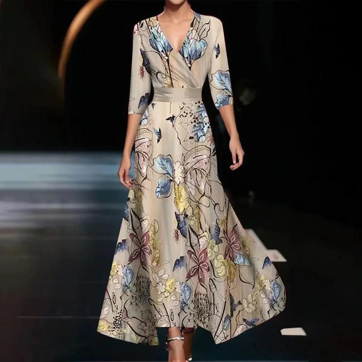 Julia™ – Elegant Blommig Stil